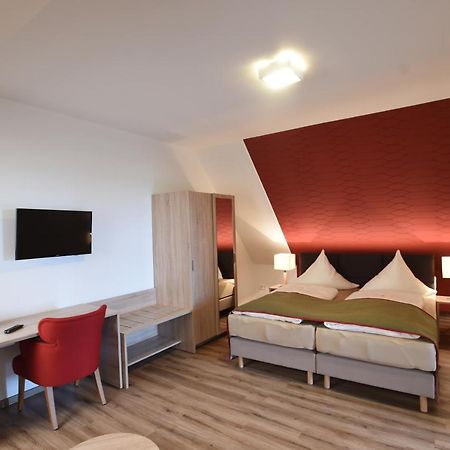 Hotel Neue Hoehe Klingenberg Exteriér fotografie