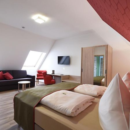 Hotel Neue Hoehe Klingenberg Exteriér fotografie
