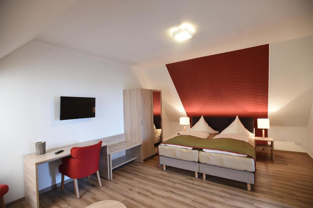 Hotel Neue Hoehe Klingenberg Exteriér fotografie