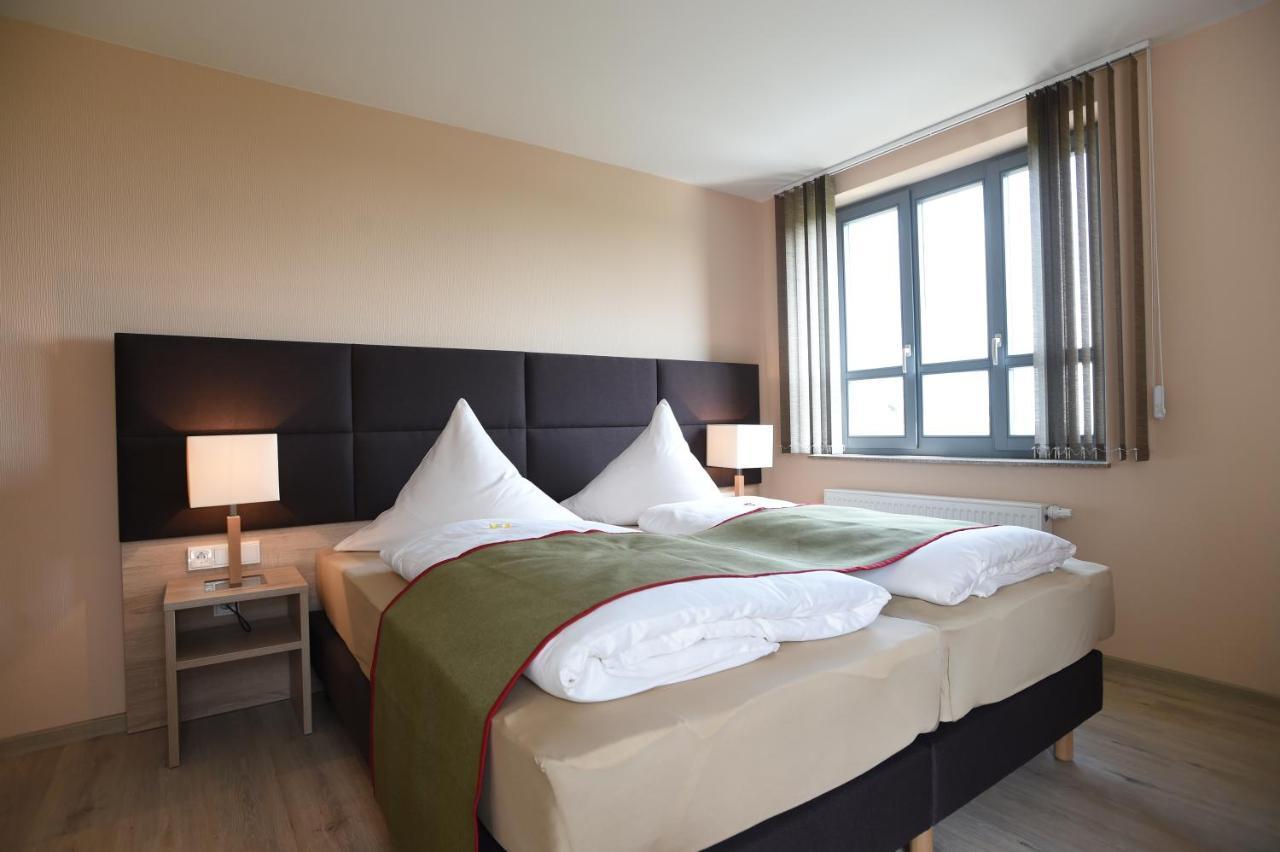 Hotel Neue Hoehe Klingenberg Exteriér fotografie