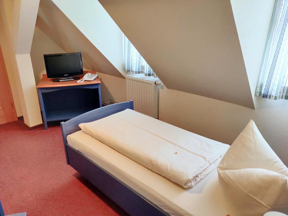 Hotel Neue Hoehe Klingenberg Exteriér fotografie