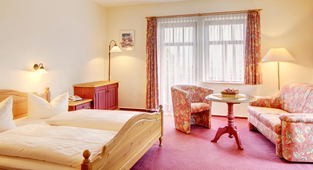 Hotel Neue Hoehe Klingenberg Exteriér fotografie