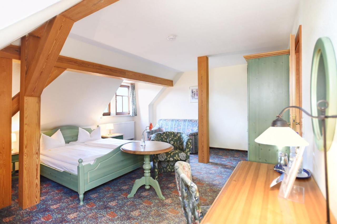 Hotel Neue Hoehe Klingenberg Exteriér fotografie